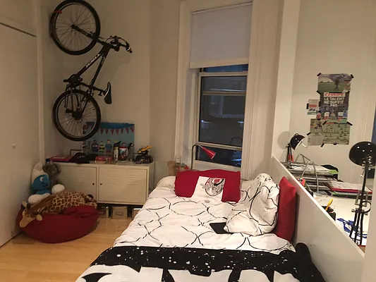 Rented by Moving Forward Real Estate NYC | media 67