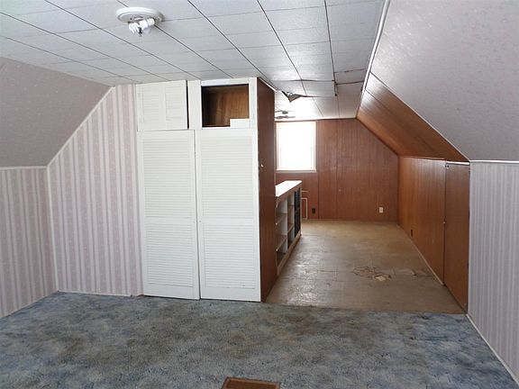 5th image of 908 Baker Dr