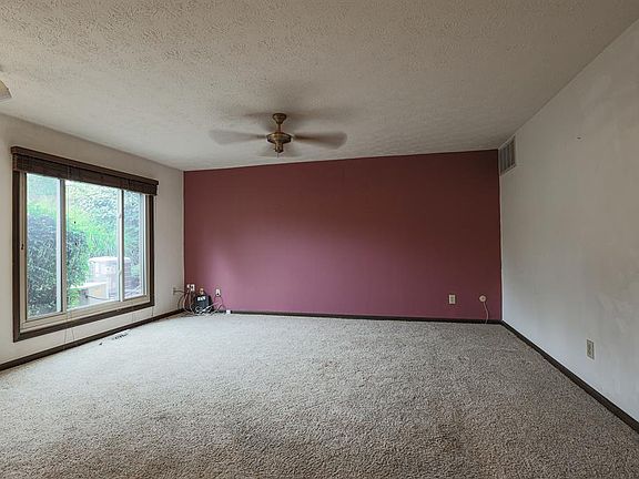 4th image of 7167 Bluffs Dr #7167