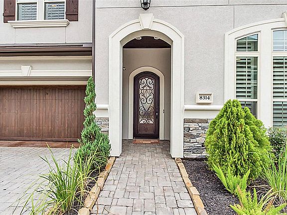 3rd image of 8314 Sorrel Leaf Ln