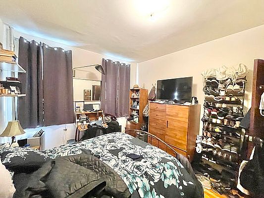 4th image of 168 E 91st St #3