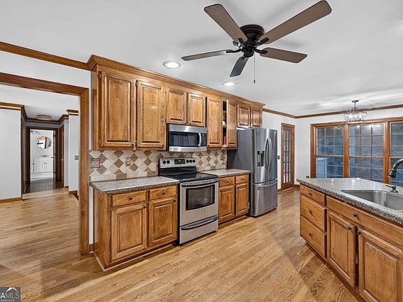 4th image of 1105 Secret Cove Dr
