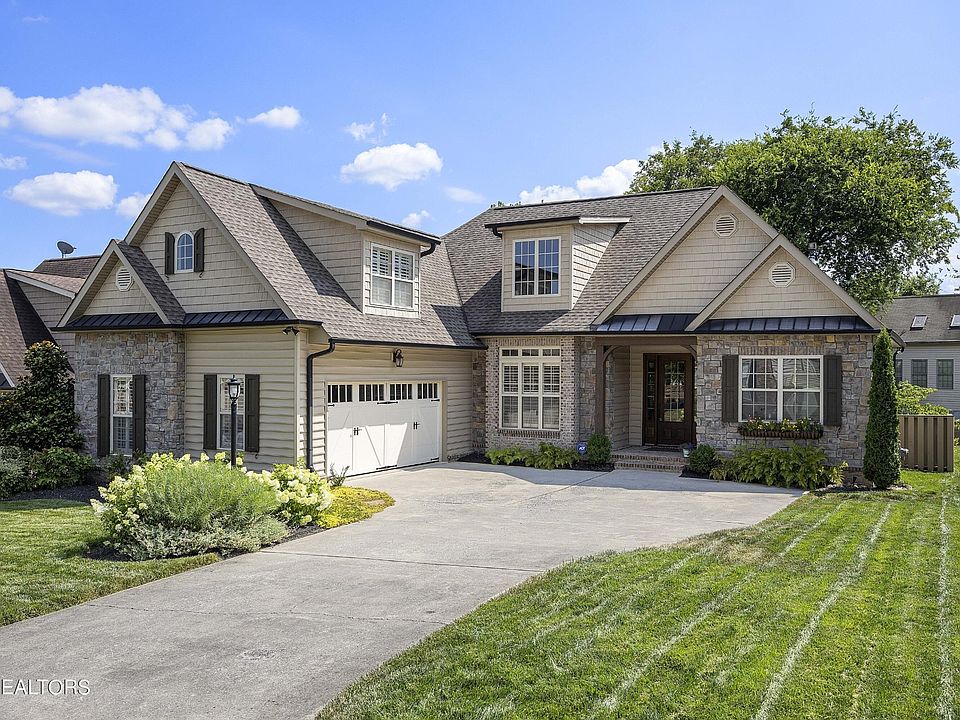 1st image of 1607 Autumn Tree Ln