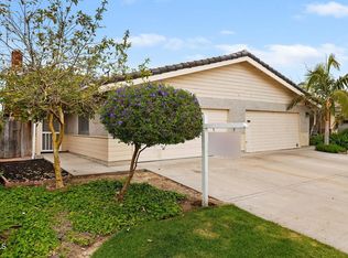 210 Elizabeth Ct, Santa Paula, CA 93060
