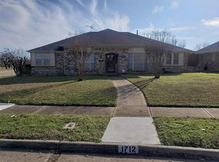 1712 Rainbow Dr, Richardson, TX 75081