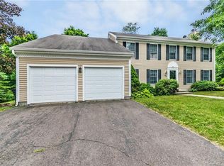 84 Tavern Cir, Middletown, CT 06457