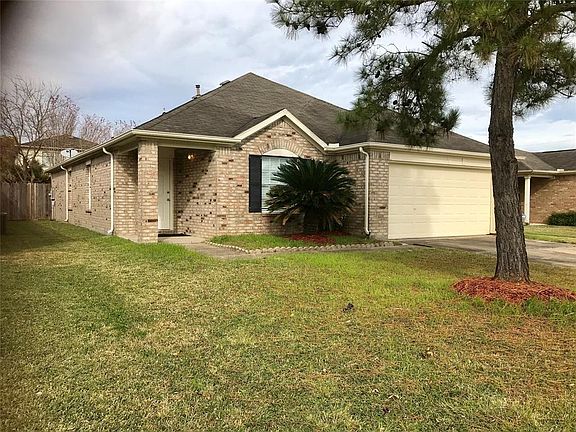 2nd image of 16910 Becketts Oak Ct