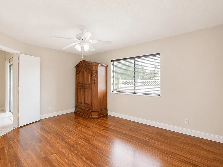 7958 Piper Ln — Photo 9