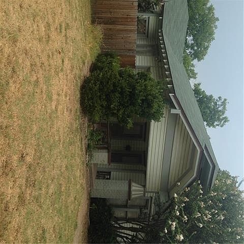 2nd image of 1903 N Oak Ave
