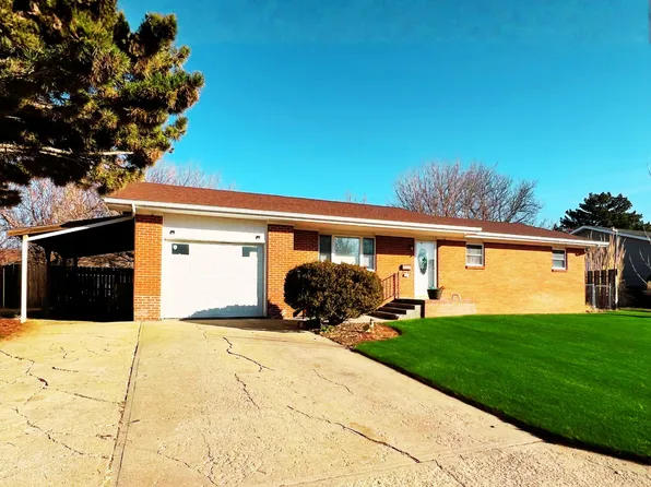 2412 Webster Ave, Dodge City, KS 67801