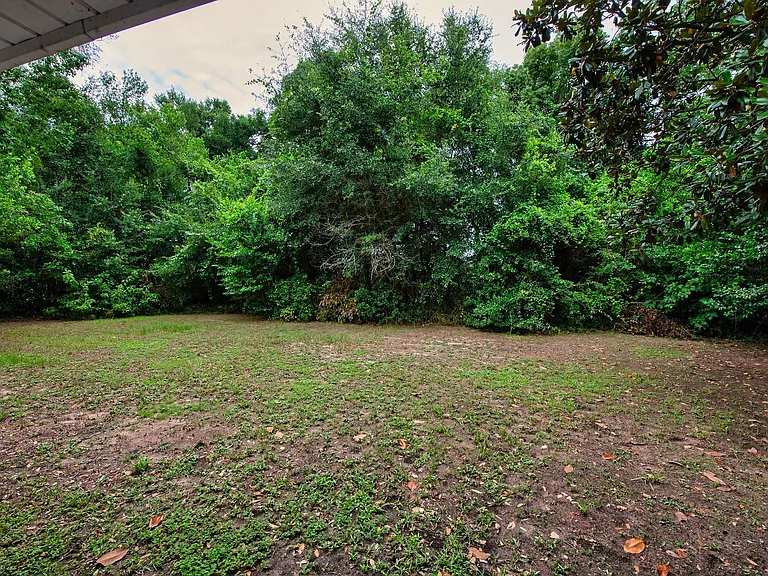 3760 Bayou Blvd — Photo 34