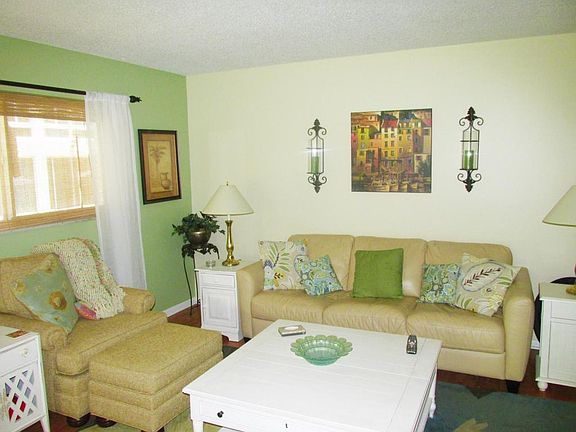 3rd image of 27 Colonial Club Dr APT 104