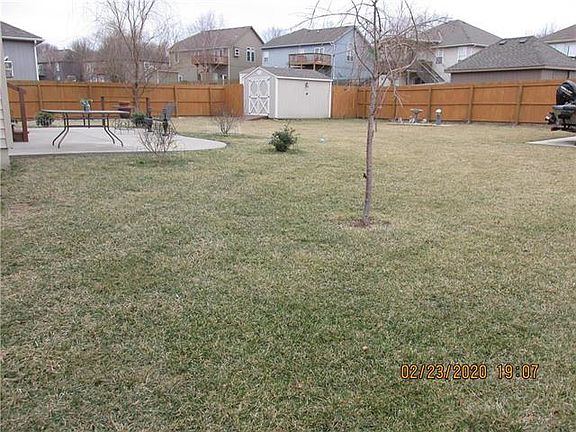 5th image of 708 SW Cross Creek Dr