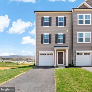 135 Armistead Pl, Charles Town, WV, 25414