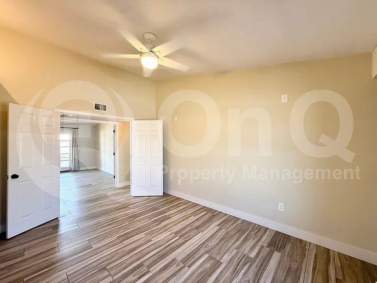 4341 E Betty Elyse Ln — Photo 14