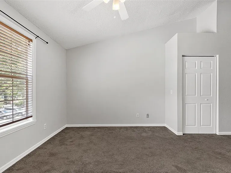 5709 Dalden Dr — Photo 24