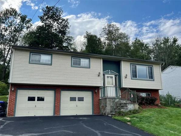 820 Lehigh Ave, Vestal, NY 13850