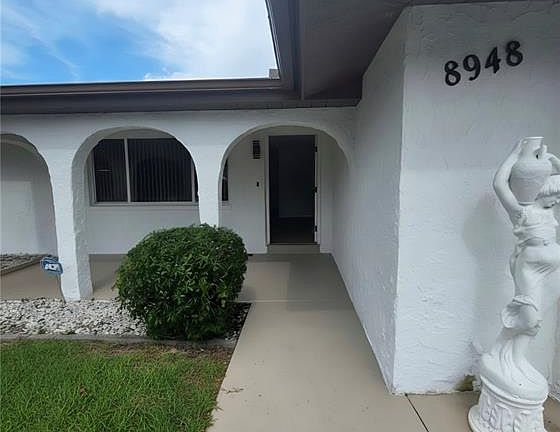 5th image of 8948 SAINT REGIS LANE