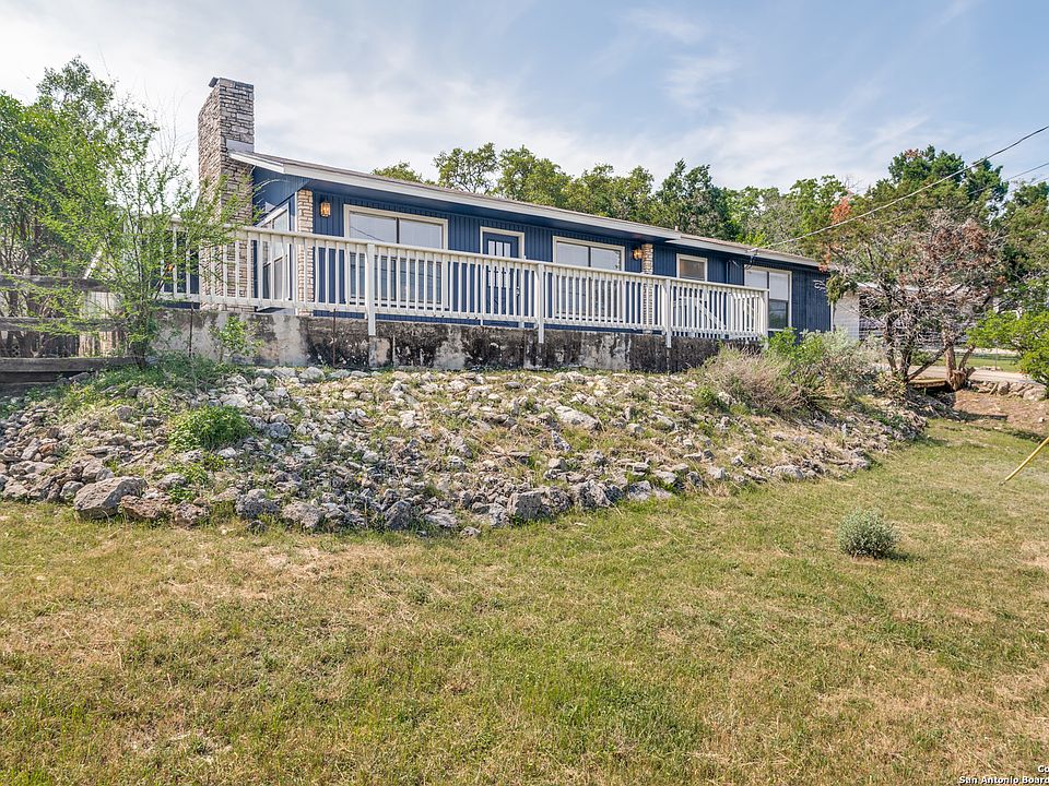 1st image of 800 BARBARA DR