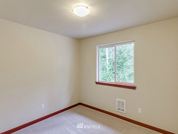 5th image of 13 lot 13 Idlewood