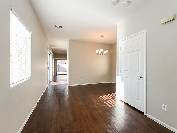 5th image of 6113 Blue Luna St