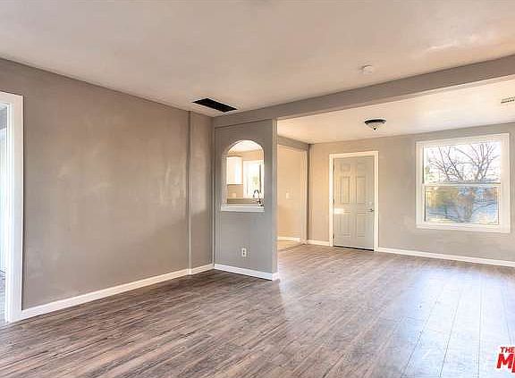 5th image of 398 S Mountain View Ave