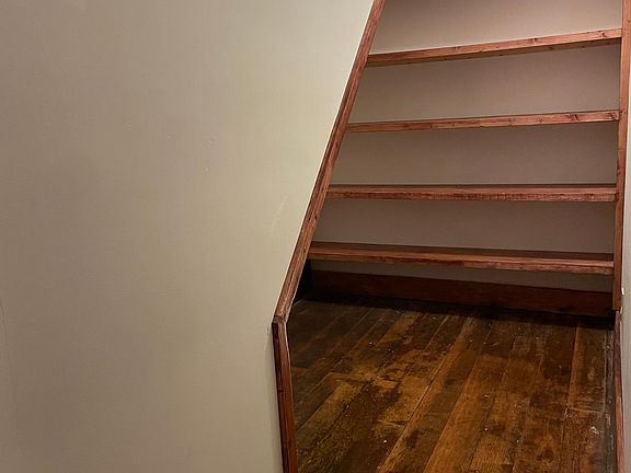 4th image of 2809 Monroe Ave