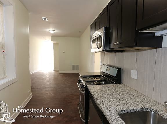 5th image of 2944 W Montrose Ave #2nd