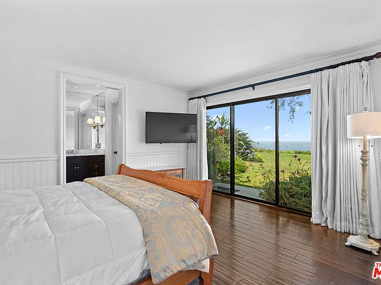 29700 Zuma Bay Way — Photo 9