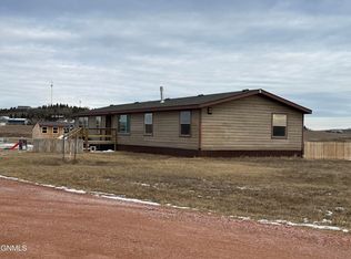 808 17th Ave SW, Watford City, ND 58854