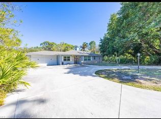 6574 Trail Blvd, Naples, FL 34108