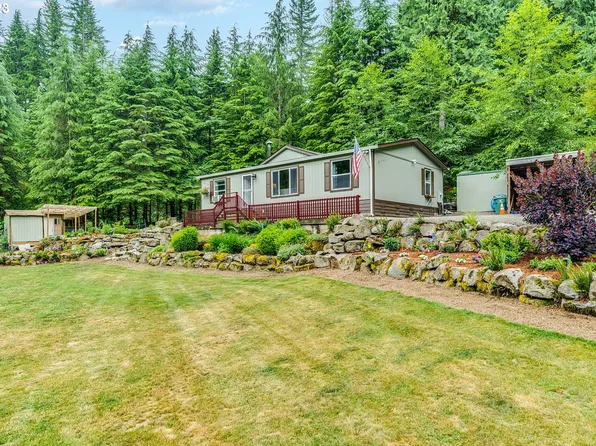 22 SE Hemlock Rd, Corbett, OR 97019