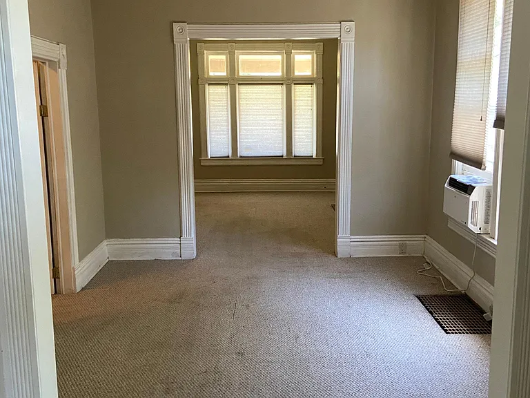 837 S Logan St — Photo 9