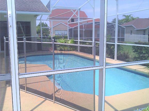 2nd image of 4721 Ainsworth Dr