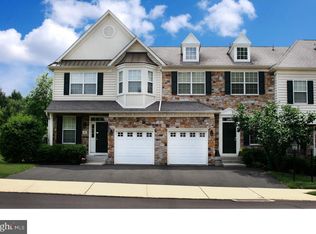 110 Cranberry Cir, Perkasie, PA 18944