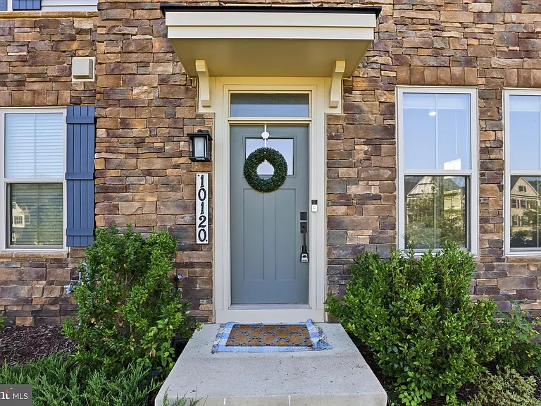 10120 Stonecat Mews — Photo 2