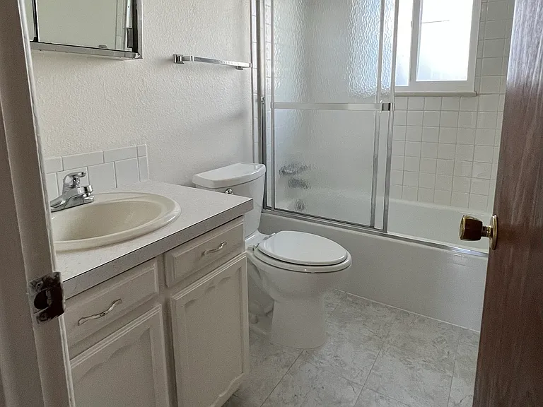 full bath
