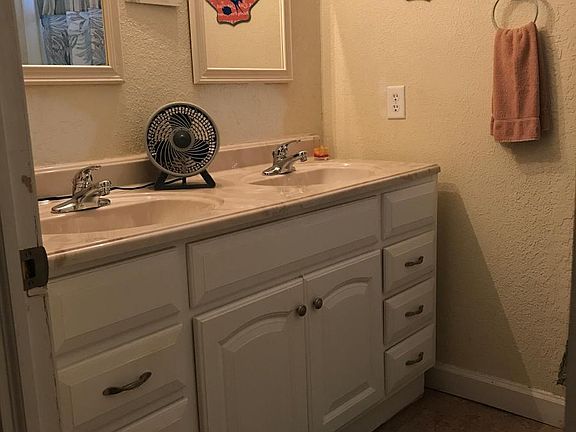 4th image of 6510 Colony Park Dr