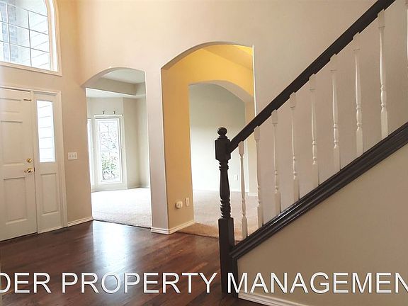 3rd image of 7027 SW Glenwood Ct