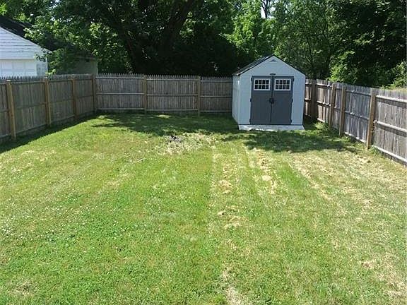 2nd image of 1289 East Ave