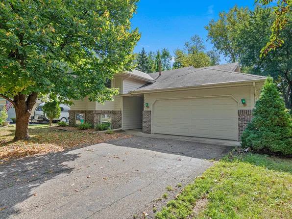 12013 Summerset Ln, Burnsville, MN 55337