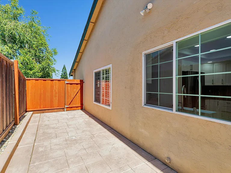 2972 Sombrero Cir — Photo 43