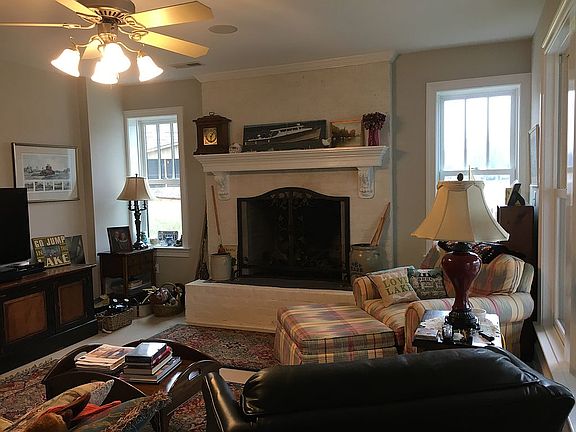4th image of 1876 Timberlake Dr