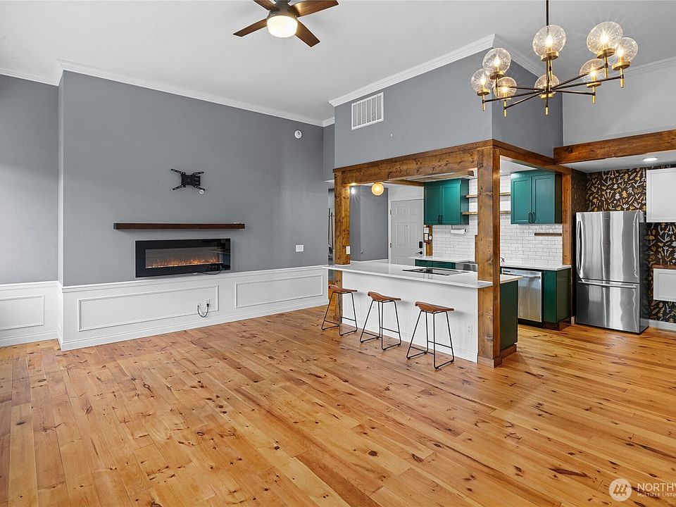 1st image of 202 E Third Street #210
