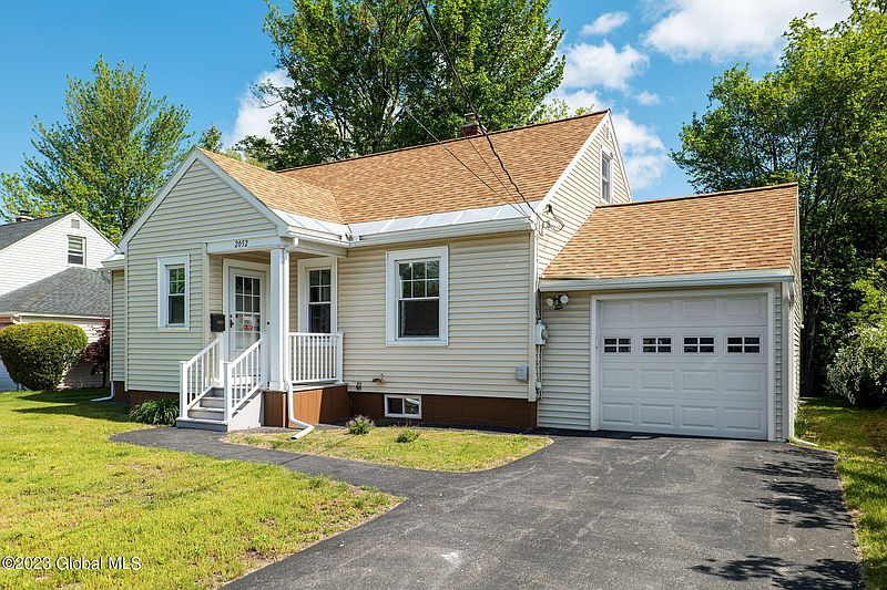 2nd image of 2052 Careleon Road