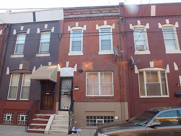 2nd image of 2323 S Franklin St
