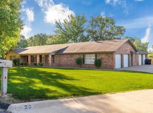 22 Spring Valley Cir, Longview, TX 75605