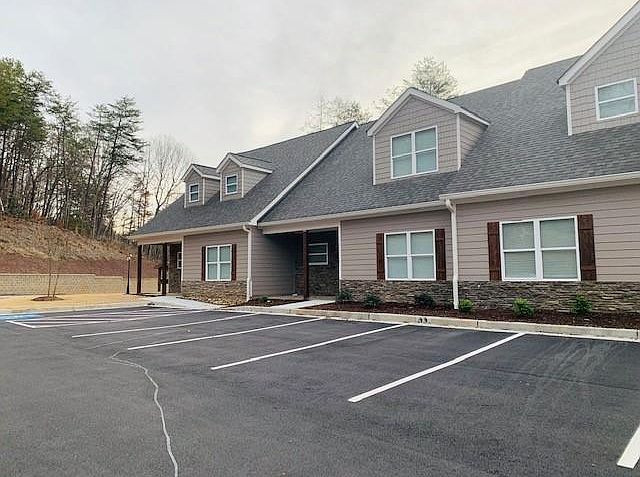 2nd image of 311 Torrington Dr #102A