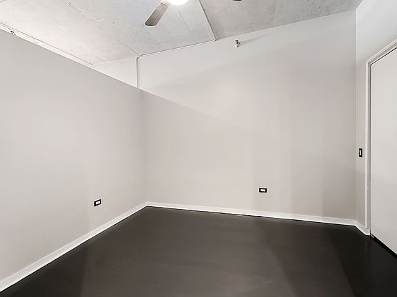 5th image of 720 N Larrabee St APT 1109