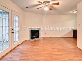 61 Hollis Wood Dr, Hampton, VA 23666